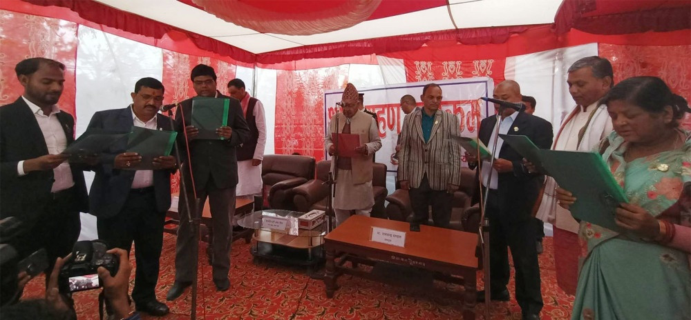 मधेसमा ६ मन्त्री र ३ राज्यमन्त्रीले लिए शपथ 
