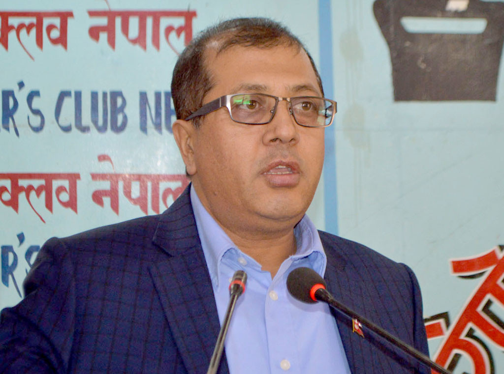 दुर्गा प्रसाई एमालेमै हो की छोडेको हो ?