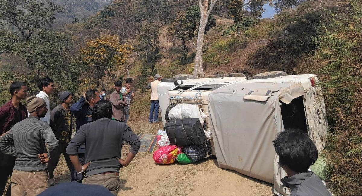 डडेल्धुरामा जीप दुर्घटना हुँदा एक जनाको मृत्यु