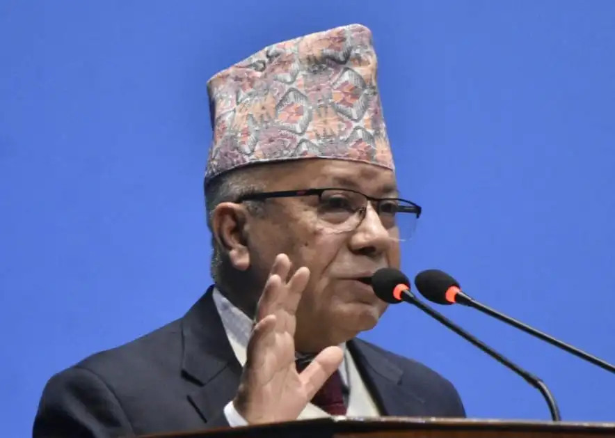 संसदमा माधव नेपालले प्रचण्डलाई खोजेपछि...