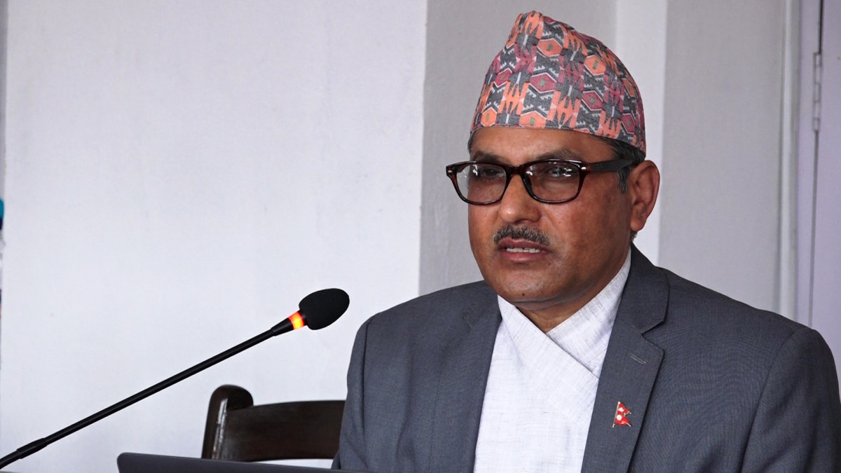 गभर्नर अधिकारीविरुद्ध परेको रिटमा कारण देखाउ आदेश जारी