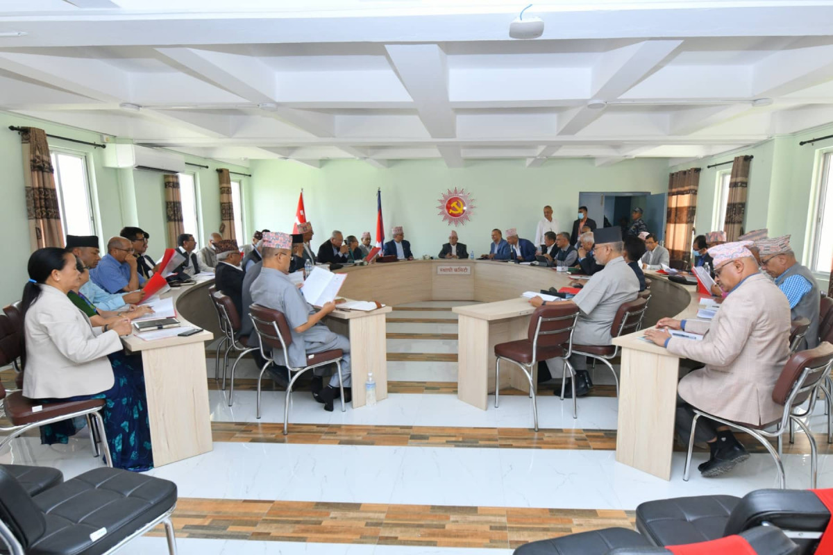 एमाले स्थायी कमिटी बैठक बस्दै, केन्द्रीय कमिटी बैठक पनि आजै समापन गर्ने तयारी