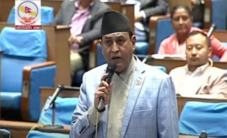 साना दलले मेरो र हाम्रो भन्दा बाहिर रहेर काम गरेनन्, त्यसैले कांग्रेस र एमाले एक भयौं: रामहरि खतिवडा