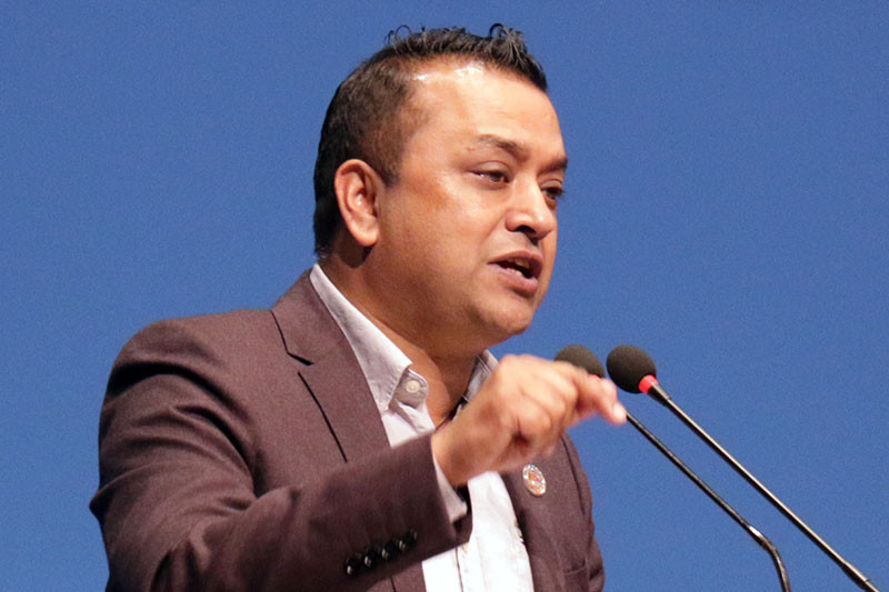 विश्वविद्यालयमा दलीय हस्तक्षेप हुनु हुँदैन : गगन थापा