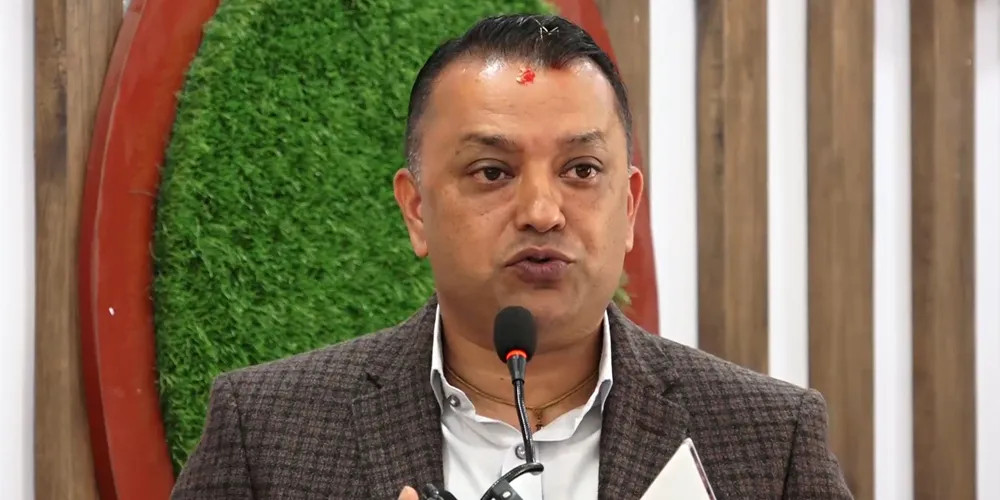 बहुमत पुग्ने अवस्था आए संसदीय दलको नेता बदल्ने प्रयासमा लाग्छु : गगन थापा