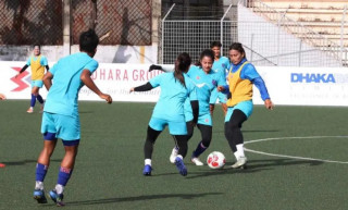 नेपाली महिला फुटबल टोलीले आज बंगलादेशसँग खेल्दै