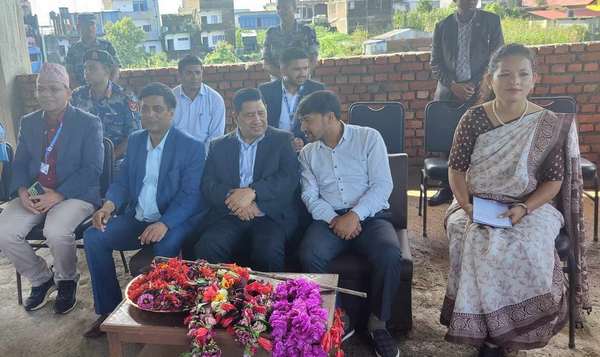 भ्रष्टहरूको धम्कीबाट डराउँदैनौं, बरु सरकार छाडिन्छः गृहमन्त्री श्रेष्ठ