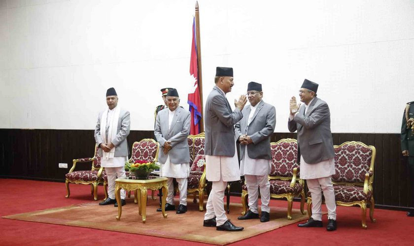 प्रधानन्यायाधीश श्रेष्ठले लिए पद तथा गोपनीयताको शपथ