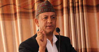 संविधान बनाउँदा गल्ती भएका छन्, संशोधन, परिमार्जन र फेरबदल आवश्यक छ: संविधानविद् डा. संग्रौला