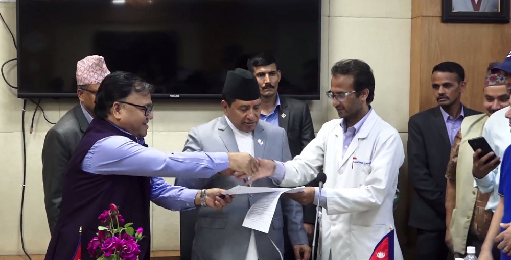 सरकार र आन्दोलनरत चिकित्सकबीच ६ बुँदे सहमती, आन्दोलन पनि स्थगित