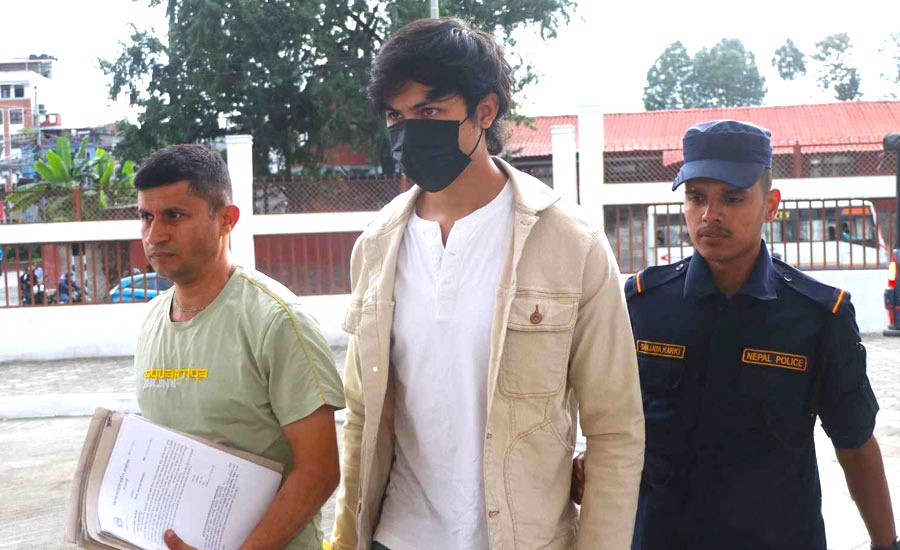 अनमोल केसीलाई ३ दिन हिरासतमा राख्न अदालतको अनुमति