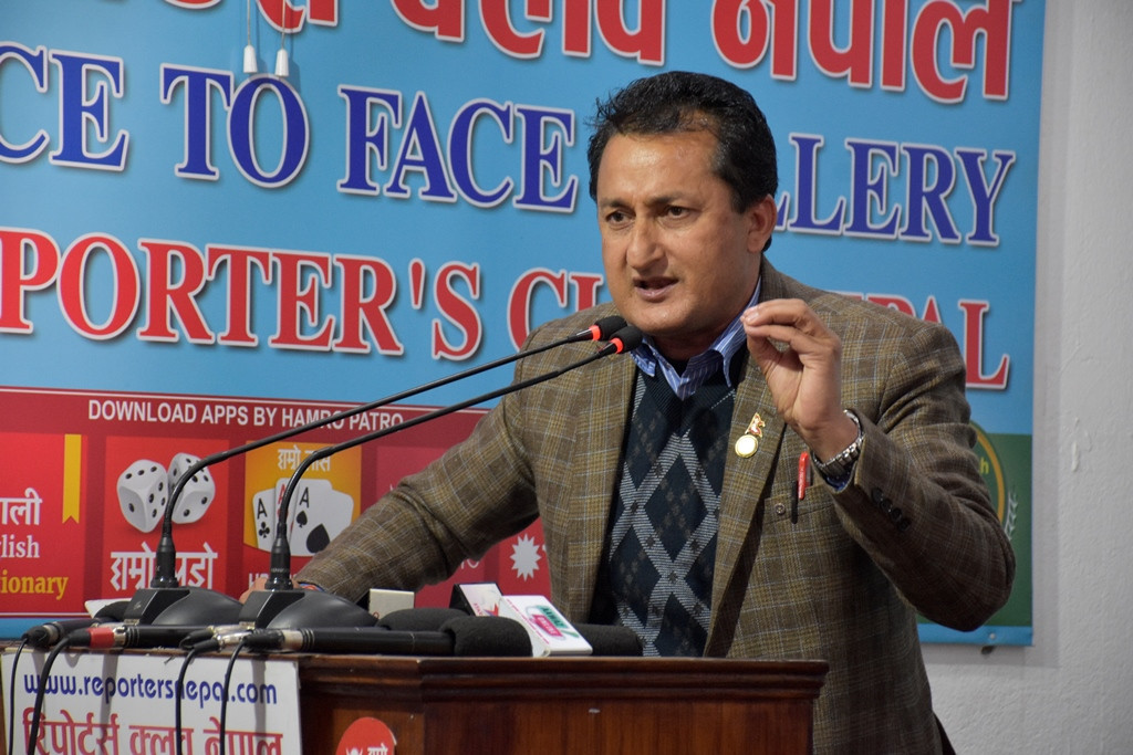 दसैंको अग्रीम टिकट खुलाउनुअघि सडक मर्मतसम्भारको ग्यारेन्टी हुनुपर्छ: सरोज सिटौला