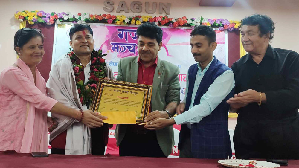 यस वर्षको ‘द्वारिका नेपाल गजल स्मृति पुरस्कार’ गजलकार कमल अर्याललाई