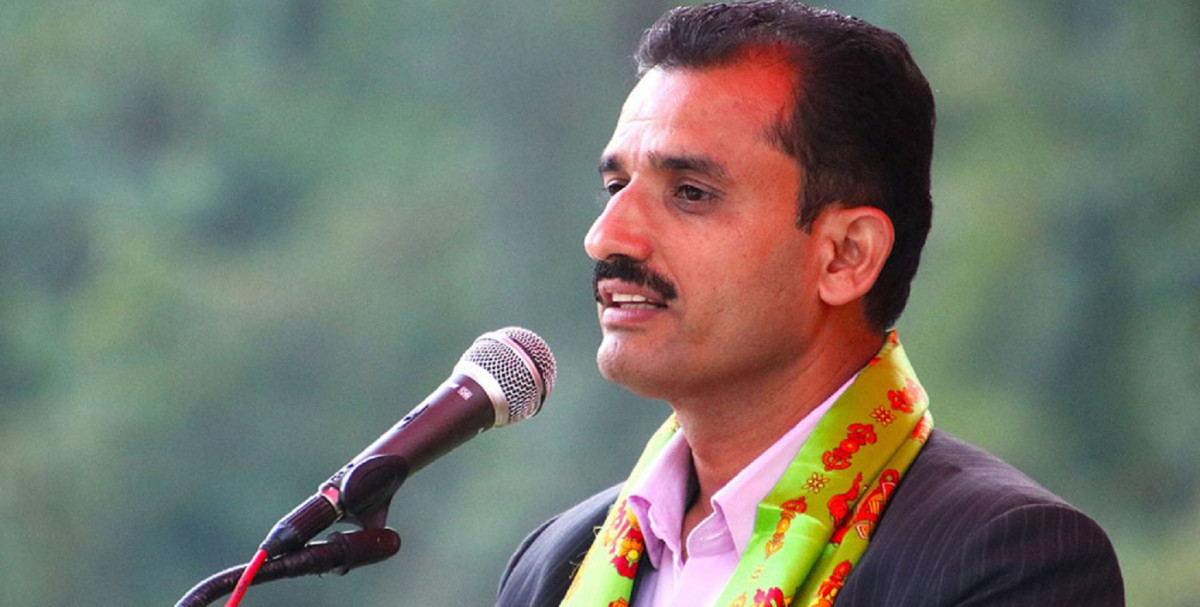 अमरेशकुमार सिंहले मन्त्री पद नपाएपछि प्रधानमन्त्रीको विरोध र आलोचना गरेको माओवादी नेता सापकोटाको आरोप