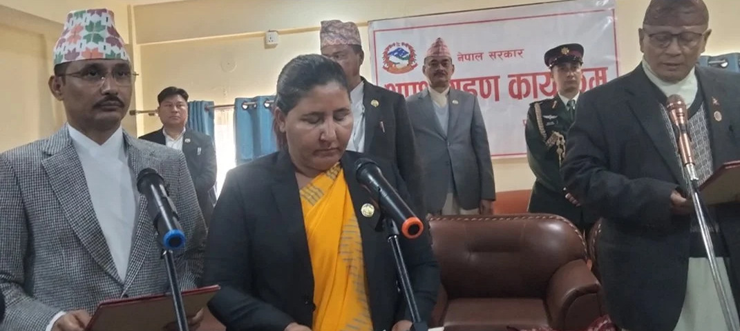 लुम्बिनी प्रदेशका नवनियुक्त दुई मन्त्रीले लिए शपथ ग्रहण
