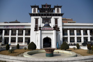 निर्वाचन आयोगसँग झस्किए राजनैतिक दल, स्वमूल्याङ्कन कार्यविधिमा सबै दलको विरोध, संविधान विपरित दलमाथी हस्तक्षेप गर्न खोजेको आरोप (खासखबर)