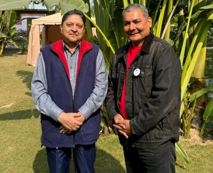 राजेन्द्र लिङ्देनले राजतन्त्र फार्काउनु र साँढेको टाङमुनि बाल्टी थाप्नु एउटै हो : दुर्गा प्रसाईं
