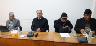 राजावादी गतिविधी बढेपछि माओवादी नेताहरु काठमाडौं फर्किए