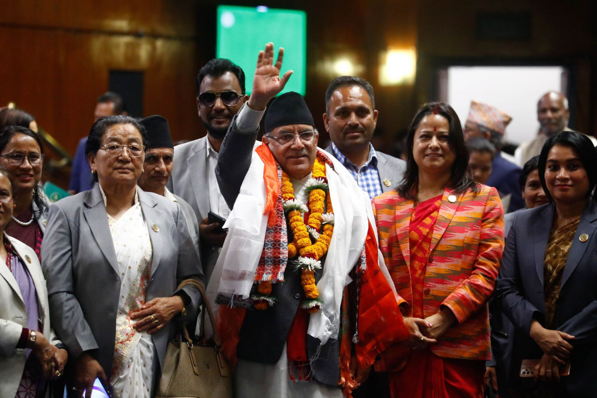 प्रधानमन्त्री प्रचण्डले पाए विश्वासको मत, नेताहरूबीच घोचपेच (खास खबर)