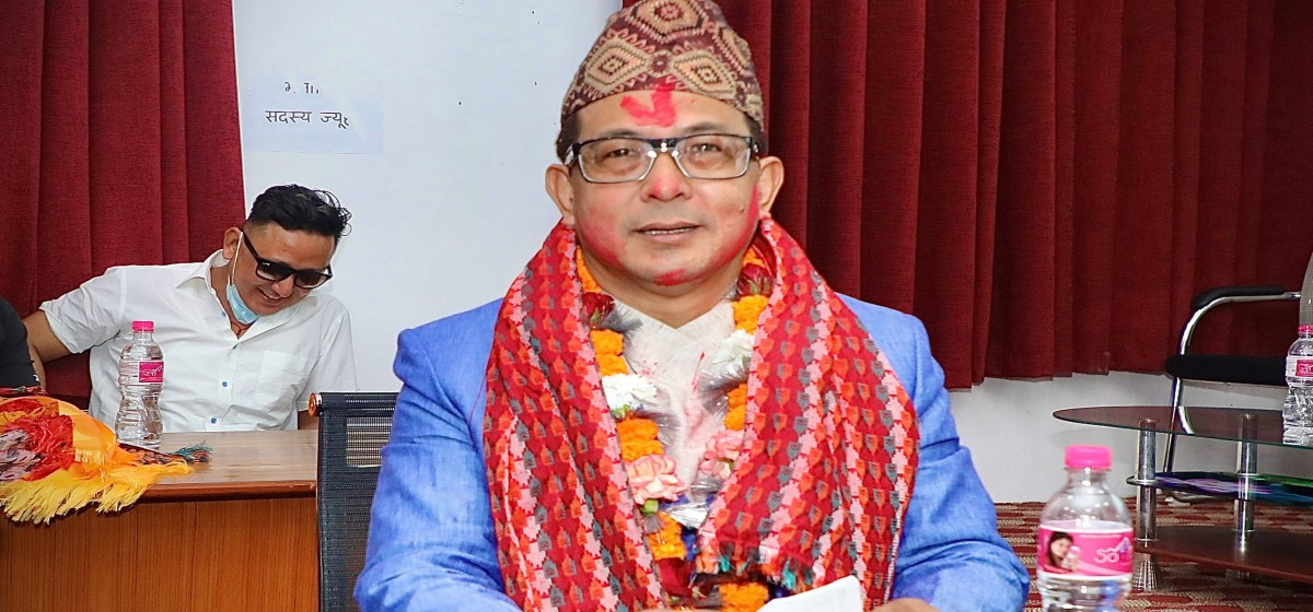 दीपक मनाङेलाई एकीकृत समाजवादीले स्पष्टीकरण सोध्ने