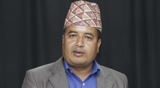 कुलमानले प्रचण्डको एटिएम कार्ड बनेर काम गरेका थिएः महेश बस्नेत