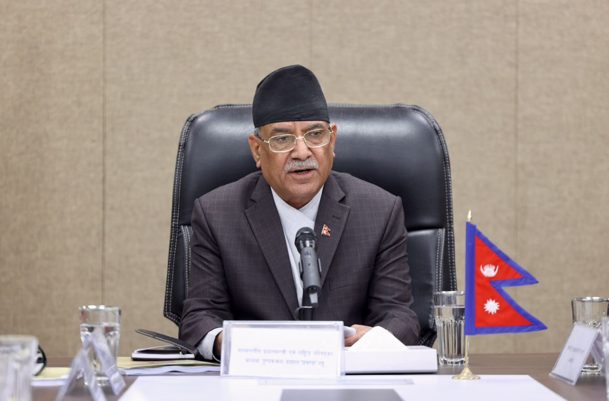 प्रधानमन्त्री प्रचण्ड नयाँ बनेको गठबन्धनलाई चुनौती दिने लाइनमा, कानूनका जानकारहरू भन्छन् सरकारमा बसेर समय बर्बाद नगरौँ (खास खबर)