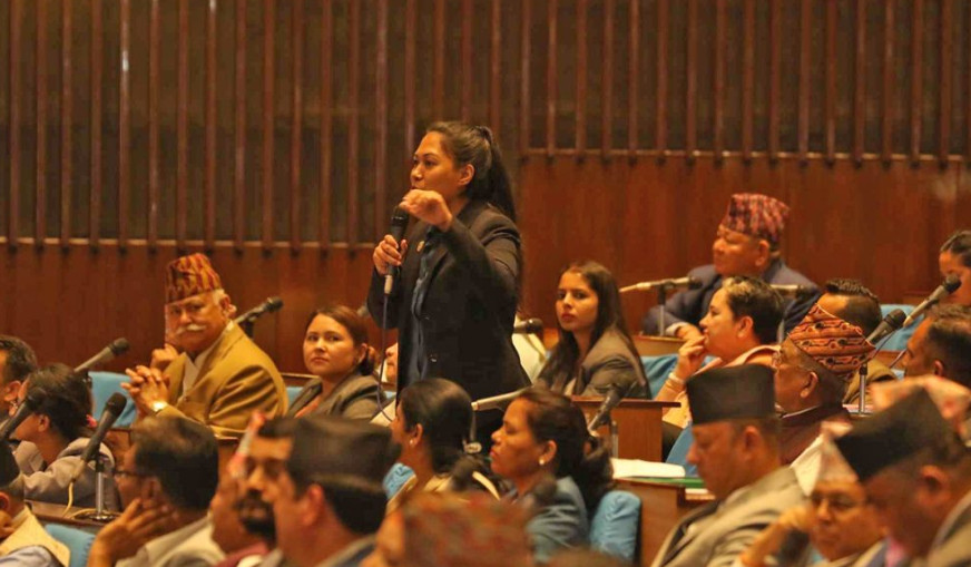प्रधानमन्त्री सेनापतिजस्तै बनेर शिक्षालयमा राजनीति गराउन हिड्नुभयो : सुमना