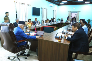 धमाधम एकवर्षे कार्यकालको समिक्षा गर्दै मन्त्रालय, उपलब्धमिुलक बनेको मन्त्रीहरुको दाबी, सिँगो सरकारले नै औचित्य गुमाएको विपक्षीको टिप्पणी (खासखबर)