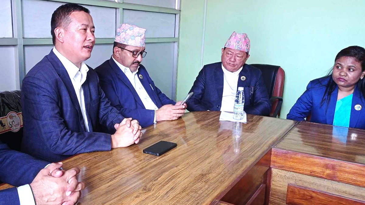 कोशी सरकारबाट बाहिरियो माओवादी केन्द्र,  समर्थन फिर्ता नलिने