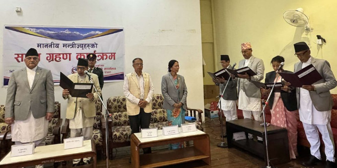 गण्डकी सरकारमा एमाले प्रवेश, चार मन्त्रीको शपथ