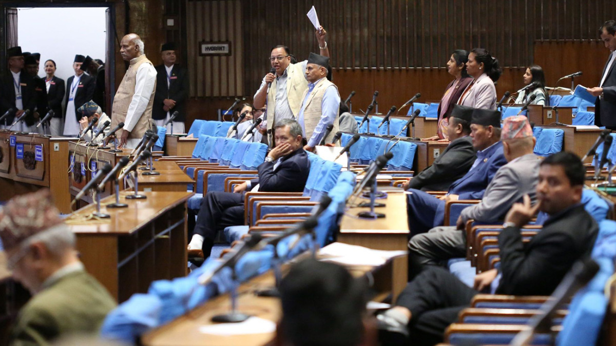 माओवादीको अडानले प्रतिनिधि सभा बैठक भोलिसम्मका लागि स्थगित