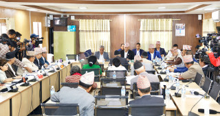 कुलिङ पिरियडमा भएको गडबडीले राज्य व्यवस्था समितिमा चर्काचर्की, छानबिन समिति गठन गर्न सभामुख समक्ष आग्रह, आफ्नो नाम जोडिएको भन्दै सभापतिको आपत्ति (खास खबर)