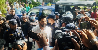 रविसहित १० जनाविरूद्ध चितवनबाट पनि पक्राउ पुर्जी