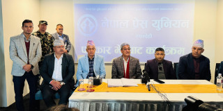 भीडले कहिल्यैपनि न्याय दिन सक्दैन : गृहमन्त्री लेखक