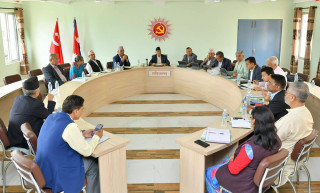 एमालेको संसदीय दलको बैठक बस्दै
