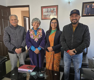 पूर्वप्रधानमन्त्री भट्टराई र रास्वपा सांसद गौतमबीच भेटवार्ता