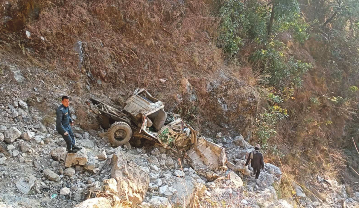 बैतडीमा जिप दुर्घटना, दुईको मृत्यु, चारजना गम्भीर