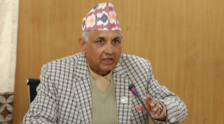 लोकसेवा आयोगका प्रमुखको अभिव्यक्ति ख्याल गर्न सरकारलाई आग्रह