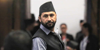 रवीको कारागार बसाई लम्बिएपछी रास्वपा कठिन मोडमा,विकल्प खोज्न र रिक्त पदपुर्ति गर्न चौतफी दवाब, रवीको अभाव टार्नै सकस (खासखबर)