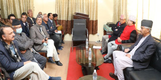 सरकारको कार्यशैलीबारे कांग्रेसभित्र छलफल, कार्यक्षमता बढाउनुपर्ने निष्कर्ष, सरकारको आयुबारे प्रचण्डले भनेको कुरामा सत्यता नभएको दाबी (खास खबर)