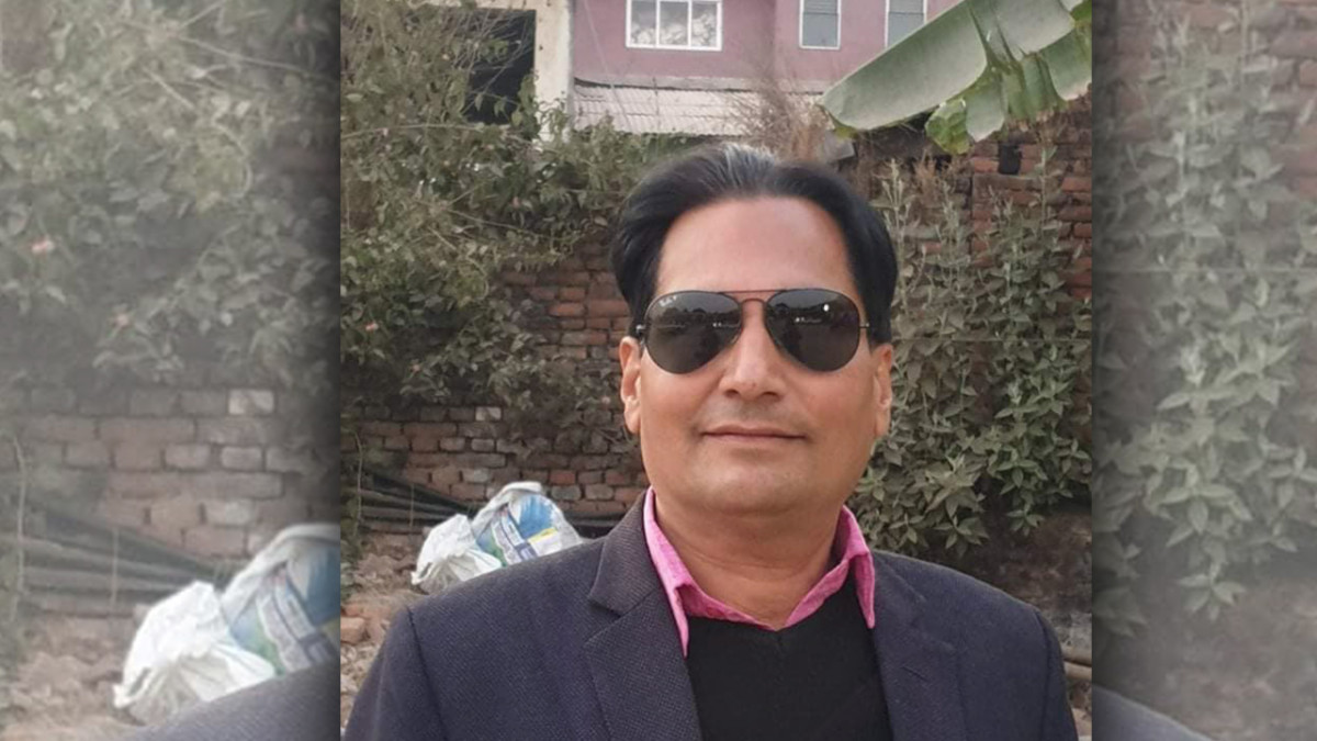 समाजसेवी पोखरेलद्वारा  गरिब तथा जेहन्दार विद्यार्थीलाई सहयोेग