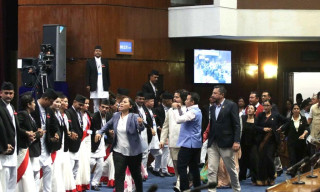 विपक्षीको बहिस्कारकै बिच सकियो बजेटमाथीको छलफल, भिजिट भिसा प्रकरण ज्यूँ का त्यूँ, दुईबुँदे कार्यान्वायनमा माओवादी सशंकित (खासखबर)