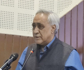 शेरबहादुरजीले धेरै हँसिया बनाउनुभयो, तर घाँस काटेन – डा. चन्द्र भण्डारी