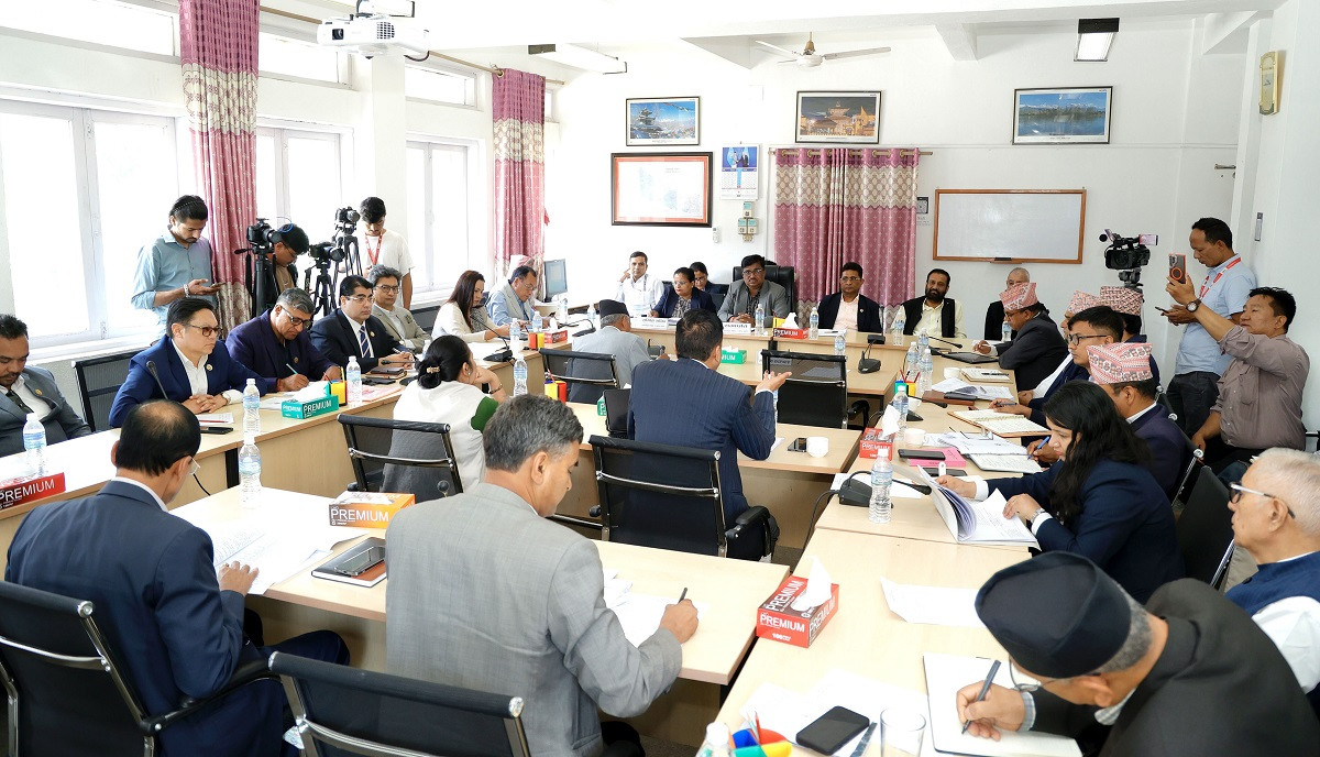 हवाई सेवा प्राधिकरण विधेयबारे सांसदहरुद्वारा संरचना र सुरक्षामा सुझाव, सेवा थप व्यवस्थित हुनुपर्नेमा जोड, भोट बढाउनकै लागि विमानस्थलहरु बन्न नहुने टिप्पणी (खास खबर)