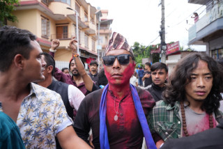 राप्रपामा फेरी पनि फुटको बीजारोपण, अध्यक्ष लिङ्देन सहभागी कार्यक्रममै झडप, भातृसंस्था राप्रयूसंघ काठमाडौंमा समानान्तर कमिटी (खासखबर)