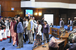 रास्वपा र राप्रपाद्वारा आजपनि संसद बैठक बहिष्कार