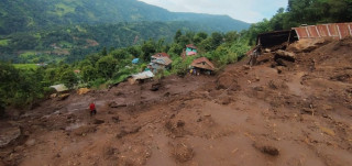 विपदको वितण्डाः सामान्य बन्दै जनजिवन, सडक यातायातमा भने समस्या कायमै, विपदप्रतिरोधी पुर्वाधार बनाउनुपर्नेमा विज्ञको जोड (खासखबर)