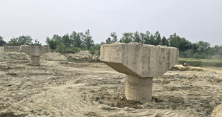 निर्माण क्षेत्रमा अनुगमनको अभाव, रुग्ण आयोजनाको संख्या निरन्तर बढ्दै, एकअर्काको दोषारोपणले विकास निर्माण नै प्रभावित (खासखबर)