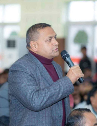 काँग्रेस नेता गिरी काठमाडौं–९ बाट प्रतिनिधि सभा उम्मेदवार सिफारिस