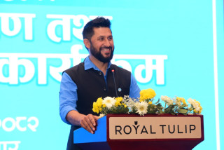 रास्वपा सभापति लामिछानेको बदलिएको शैली, संयम र जिम्मेवाररुपमा प्रस्तुत (खास खबर)